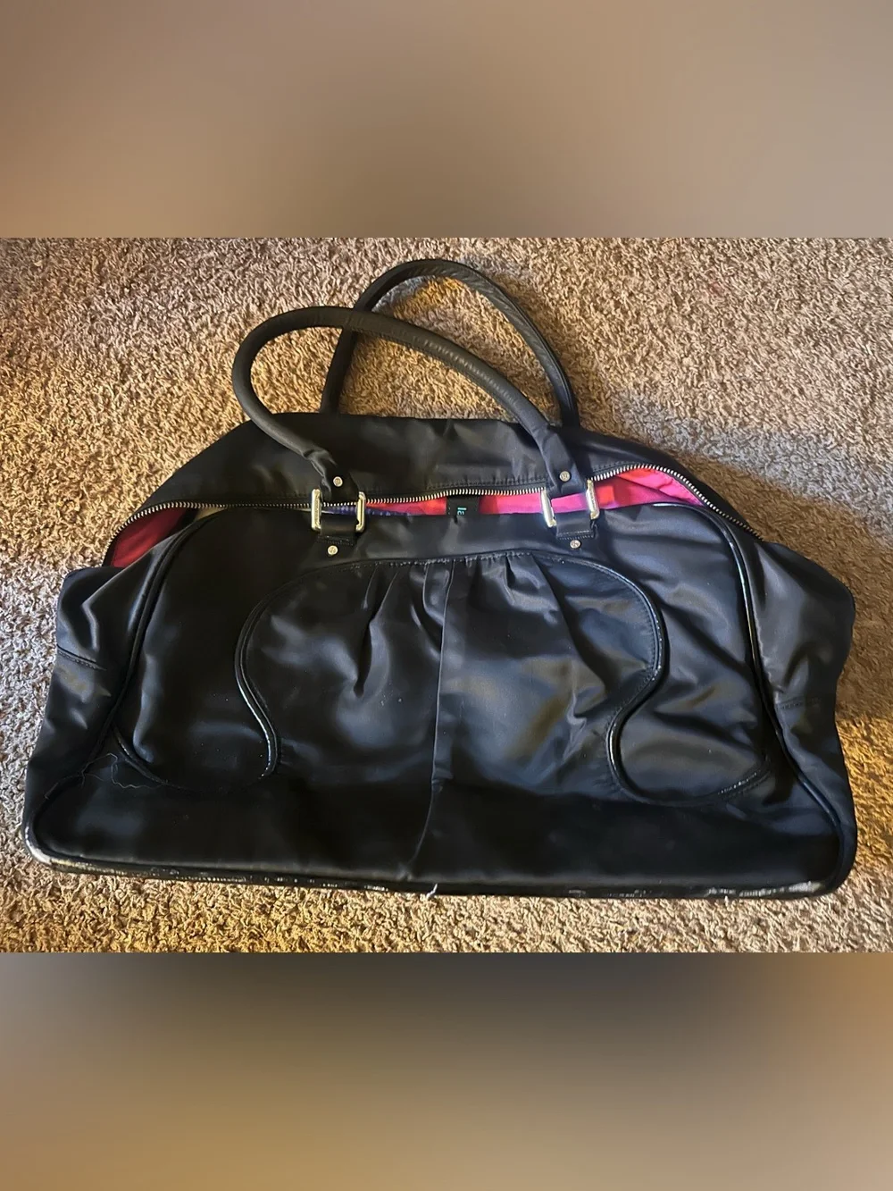 Lululemon black gym bag/ laptop bag see pictures for detail.
